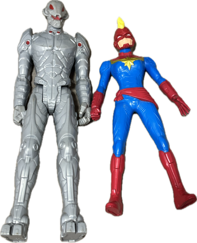 Marvel Action Figures Ultron 30cm & Captain Marvel 26cm Original