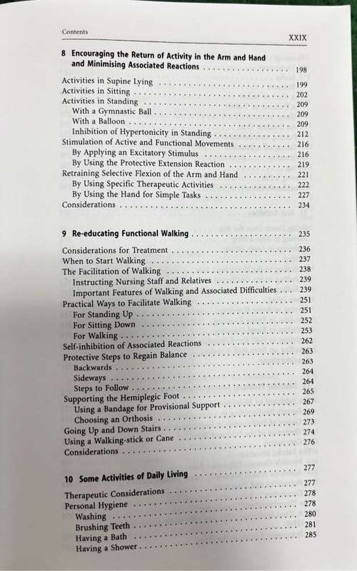 Steps to Follow Comprehensive Treatment of Patients with Hemiplegia 2nd Edition Patricia Davies