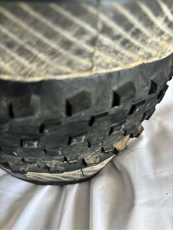 Trail Tyre 29 x 2.35 Tubeless Pressure Bicycle Tyre