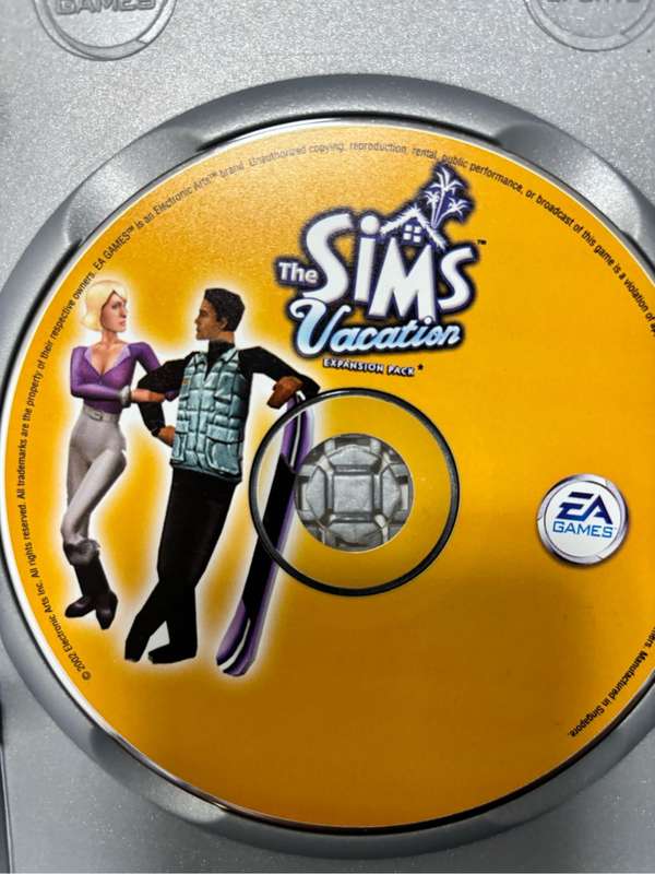 PC CD ROM The Sims 3 Games lot Unleashed , Vacation , Sims 2 disk 1