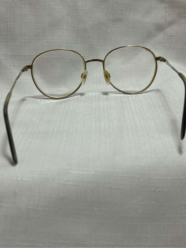 Eyewear Gold Frame with beautiful design