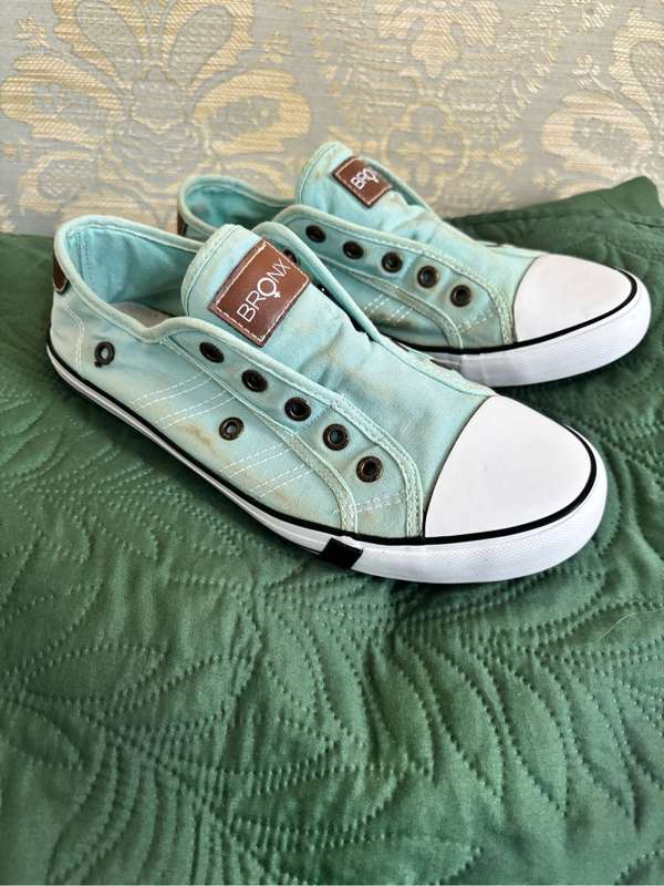 Bronx Slip In Canvass Womens Shoes Green Size 8
