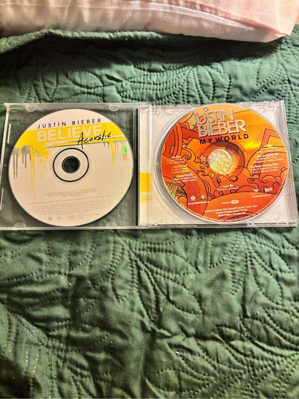 Justin Bieber 2 CD Combo Believe Acoustic 2013 and My World 2009