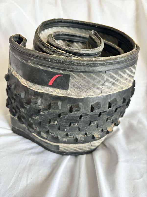 Trail Tyre 29 x 2.35 Tubeless Pressure Bicycle Tyre