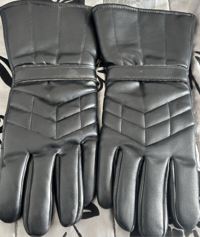 Motor Cycle Gloves Black Faux Leather Fur Inside