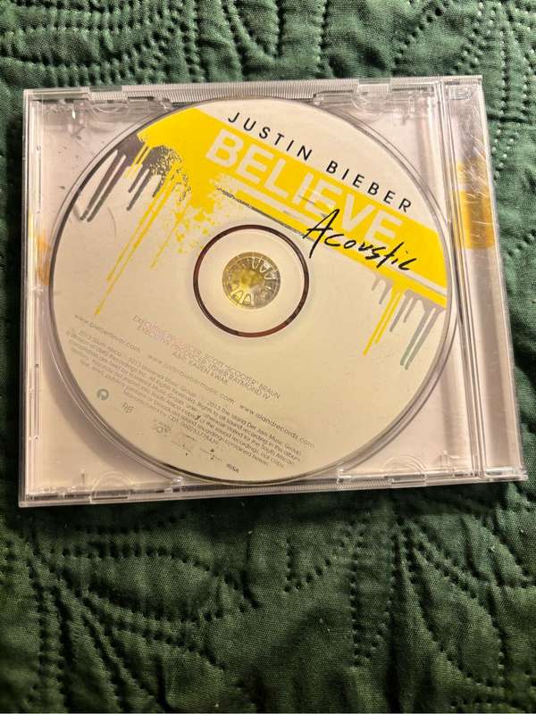 Justin Bieber 2 CD Combo Believe Acoustic 2013 and My World 2009