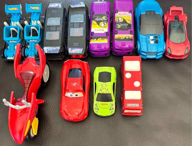 Hot Wheels Toy Cars Lot x 10