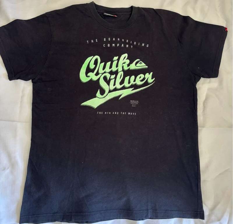 Quicksilver The Boardriders Company T shirt Large