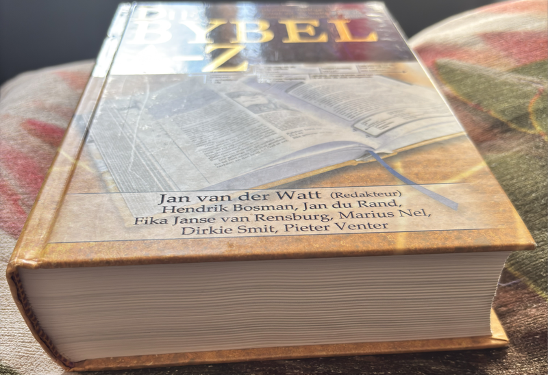 Die Bybel A-Z Jan van der Watt Skoon kondisie no writing or marks