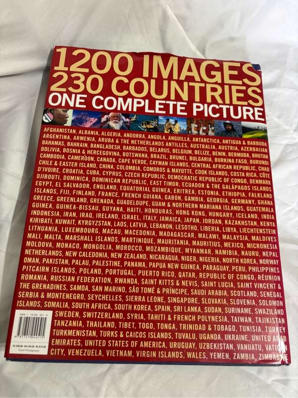 The Travel Book 36cmx28cm isbn 1-74104-451-0