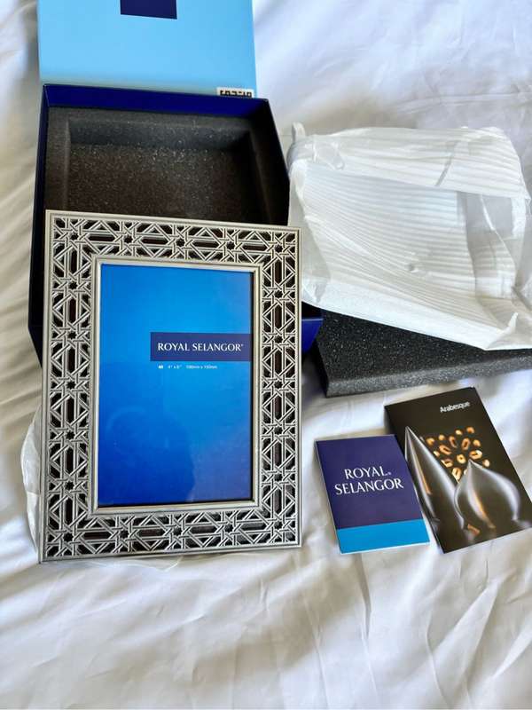 Royal Selangor Hand Finished Pewter Photo Frame New Condition