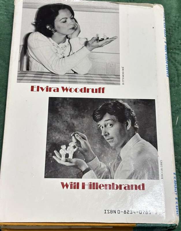 Awfully Short for the fourth grade Elvira Woodruff drawings by Will Hillenbrand 1st Edition 1989