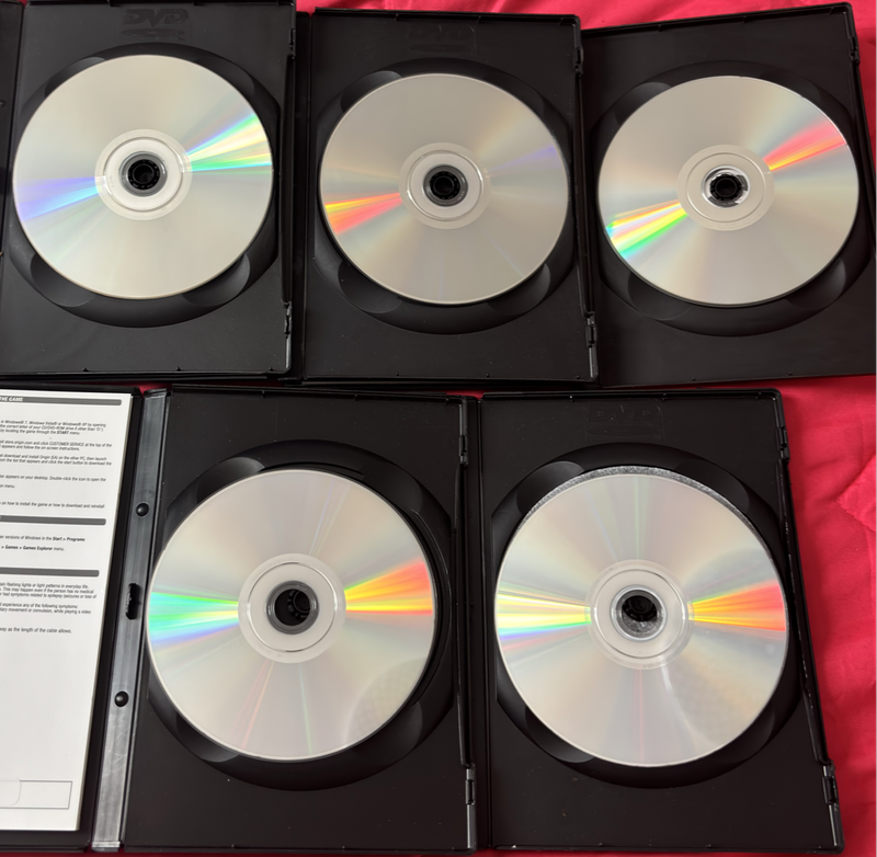 PC DVD Sims 3 Lot of five Games
