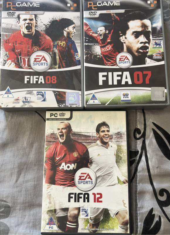 PC DVD Soccer Games Lot FIFA 07, 08 & 12 with booklets