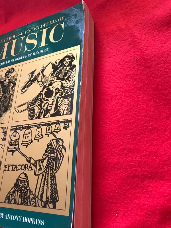 vintage 1978 The Larousse Encyclopedia Of music 