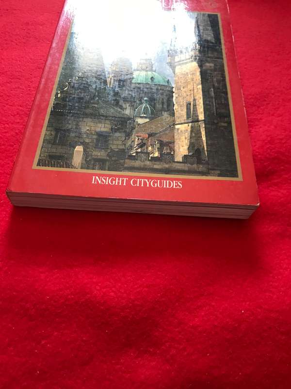 Lot 2 travel guide of Prague and Greece