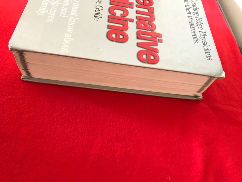 Alternative Medicine : The Definitive Guide