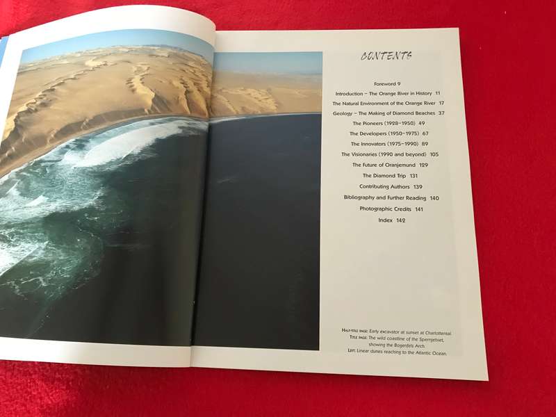 Diamond Beaches : a History of Oranjemund Corbett, Ali , Williamson, Graham, Corbett, Ian , Brickman