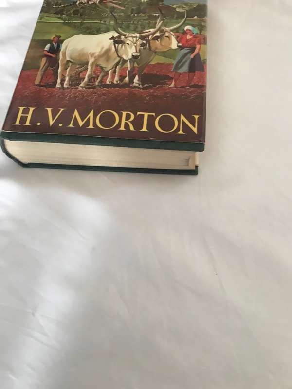 A Traveller in Italy by H. V. Morton