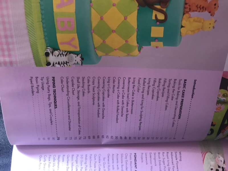 Complete Photo Guide to Cake Decorating by Autumn Carpenter more than 1000 large format color photos