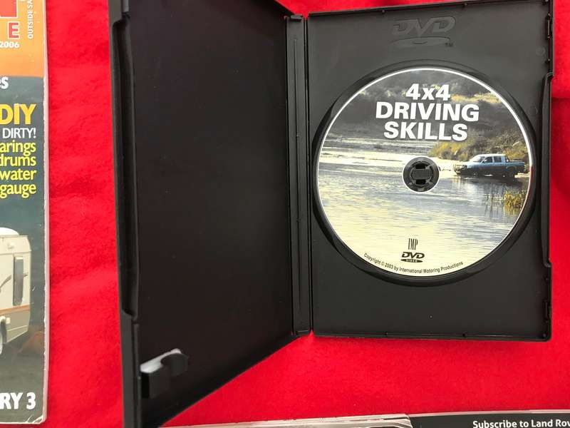 LandRover x4 and Caravan x 2 magazines and Added DVD