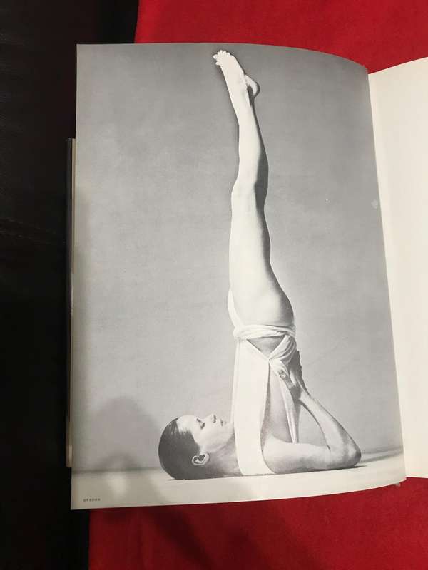 Vogue: Body and Beauty Book by Bronwen Meredith - Vintage 1978 Hardback with dust cover