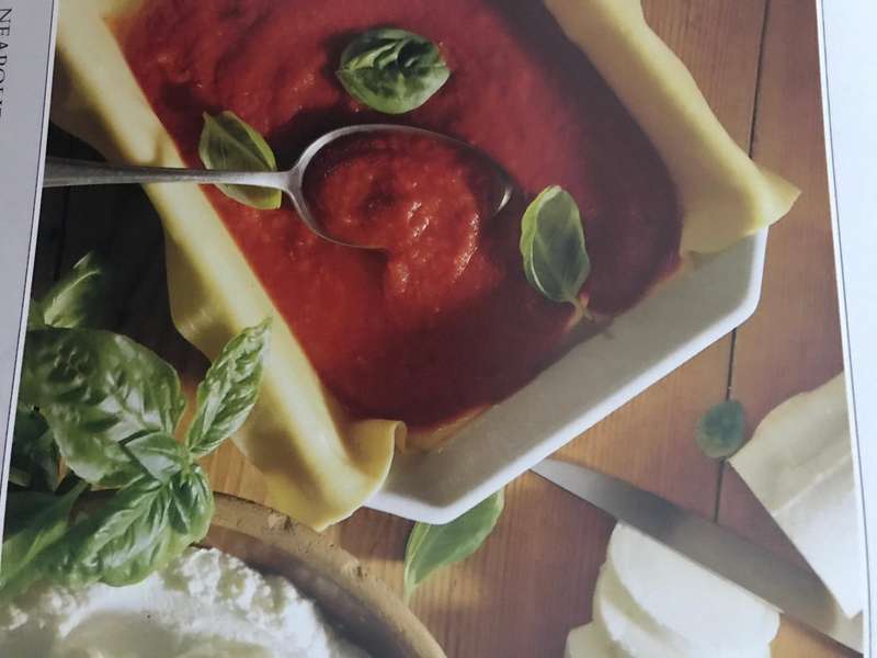 The Pasta Bible Hardcover And Pasta Cookbook (Fatti's and Moni's) Lot 2