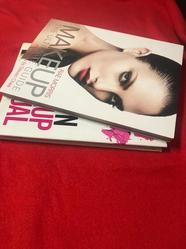 Bobbi Brown Makeup Manual : For Everyone from Beginner & Makeup : The Ultimate Guide