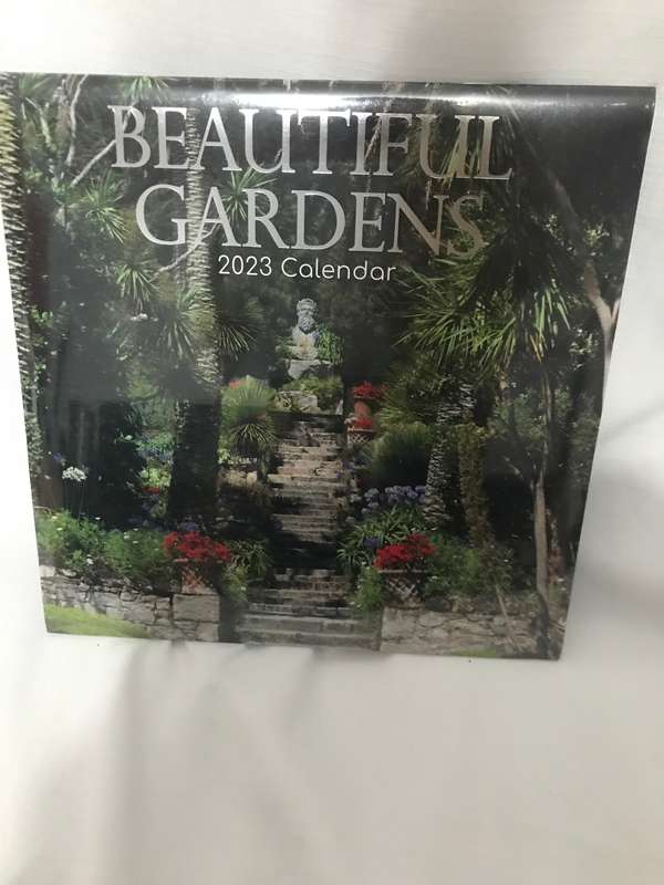 Beautiful Gardens 2023 Calendar Sealed new