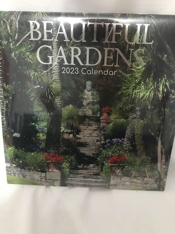 Beautiful Gardens 2023 Calendar Sealed new