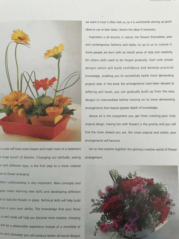 The contemporary flower  arrangement A fresh new approach to creating glorious displays 208 pages