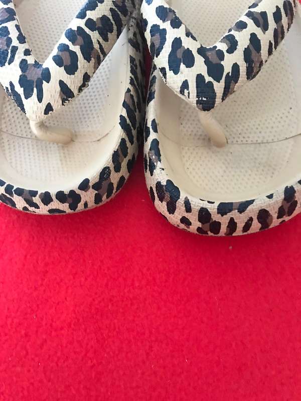 Leopard print thick sole flip flops size 42-43
