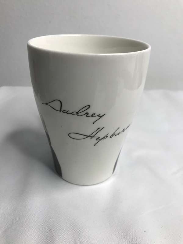 Audrey Hepburn Coffee Cup Photo and Signed Name Inscription Breakfast at Tiffanys