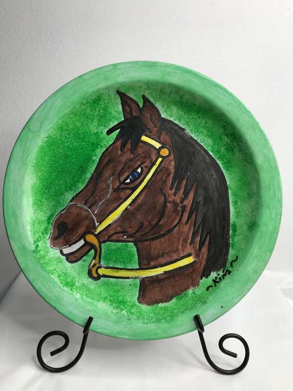 Art Plate Hand Panted Head of Horse signed by artist Kim Wall Hang Display art 27cm diameter