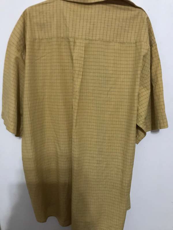 Jeep XL yellow short sleeve shirt