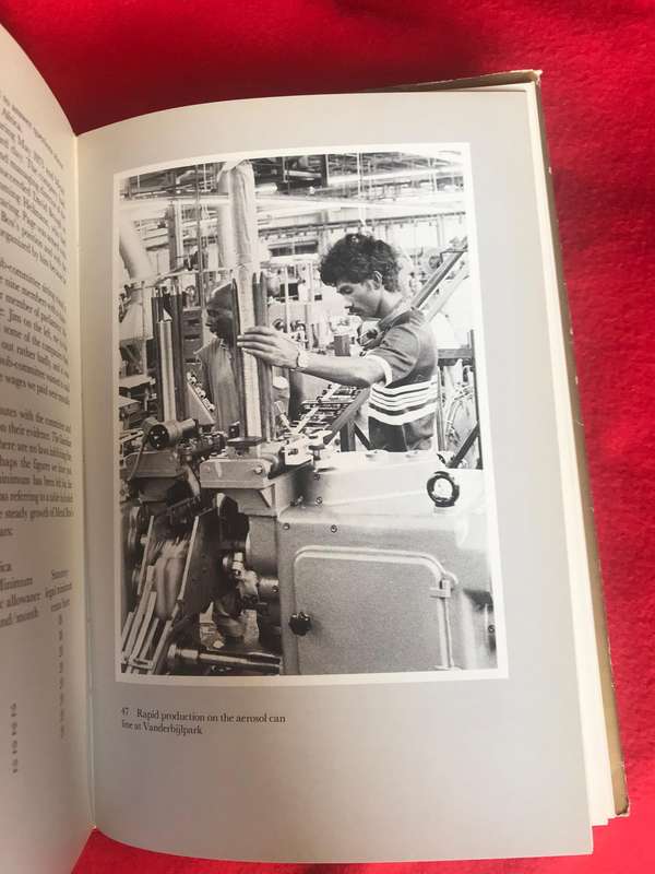 Metal Boxers 1933 to 1983 Author: Hocking, Anthony