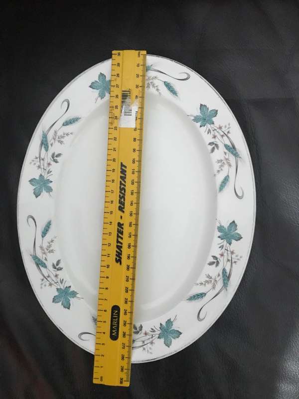 Alfred Meakin England Glo-White Oval Plate
