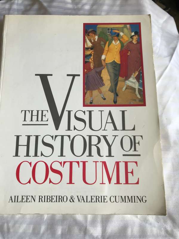 The Visual History of Costume Aileen Ribeiro & Valerie Cumming