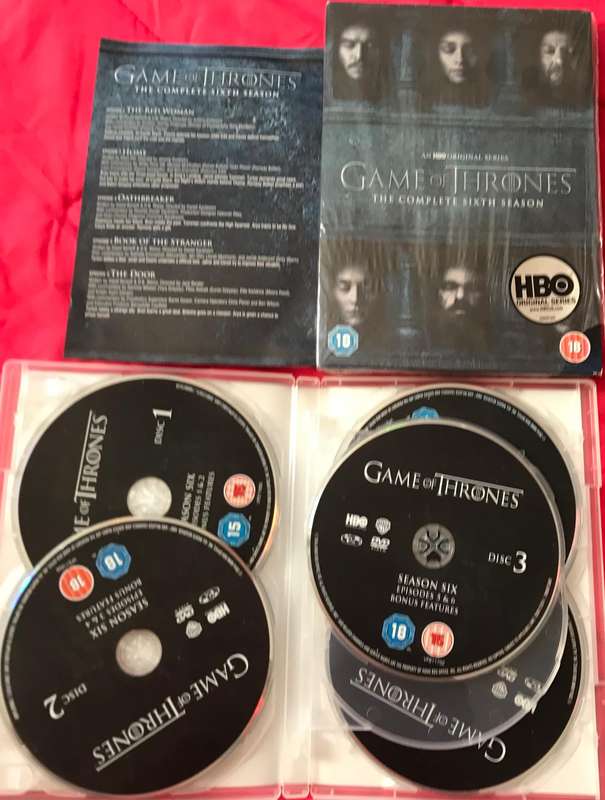 Game of Thrones House Targaryen Dragon 3D Mask & Wall Mount + Complete 6th Season DVD