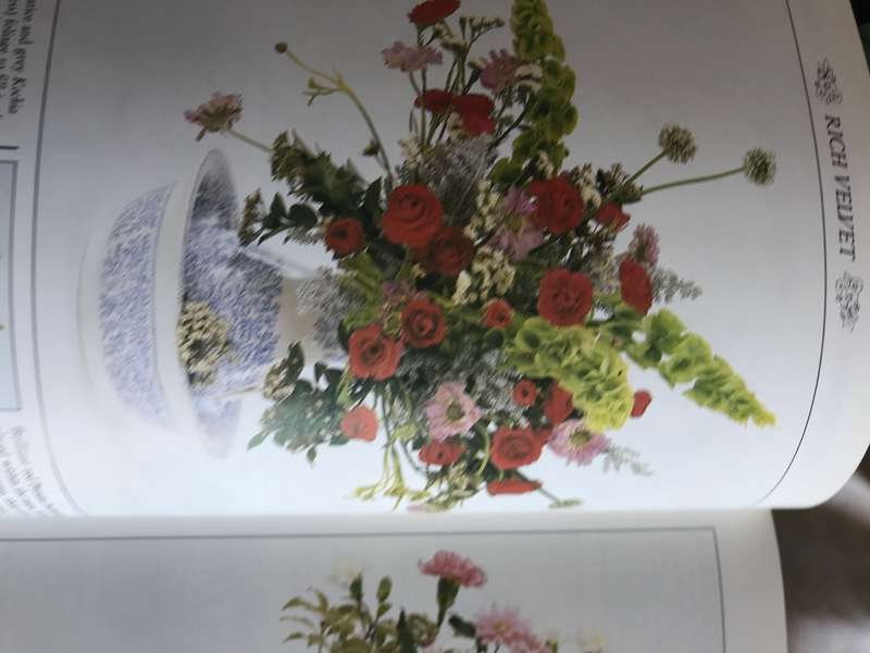 The art of Flower  Arranging Jan Hall.Sarah Warerkeyn
