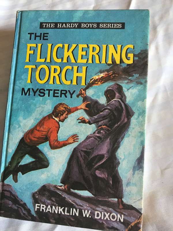 The Flickering Torch Mystery Franklin W.Dixon hardcover