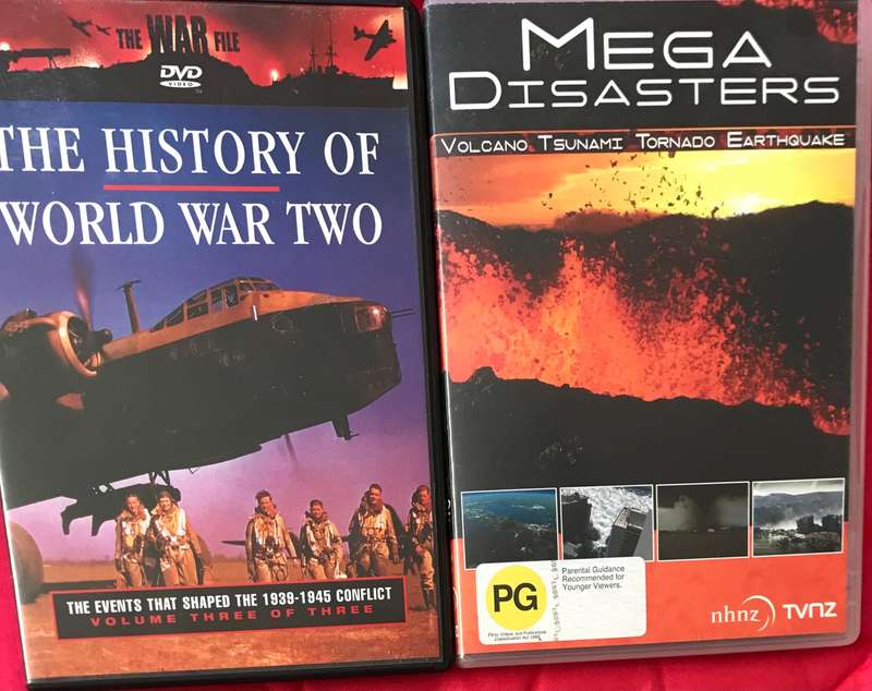DVD Mega Disasters + The History of World War 2