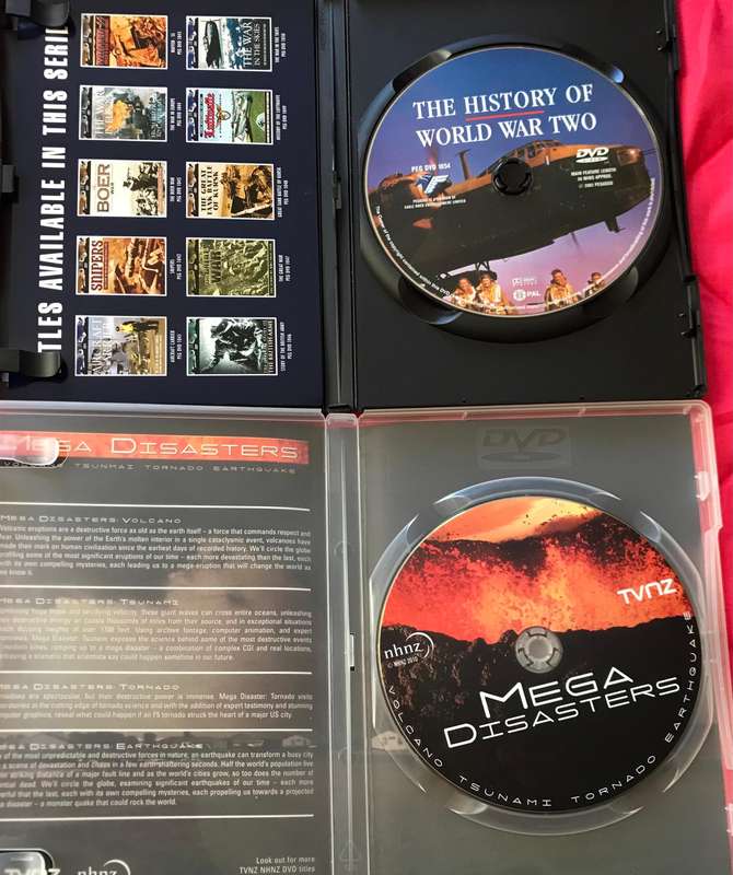 DVD Mega Disasters + The History of World War 2