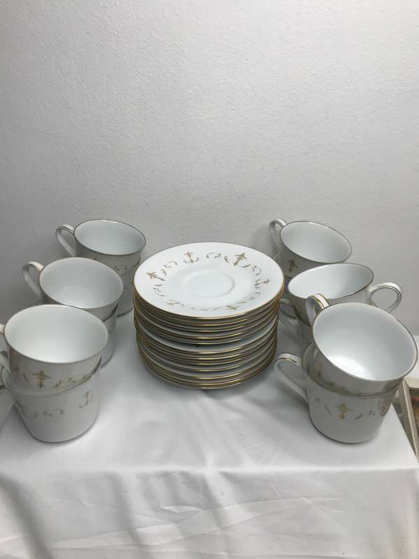 Noritake 6520 Tea set 12 cups and 12 sauces with milk and sugar jar