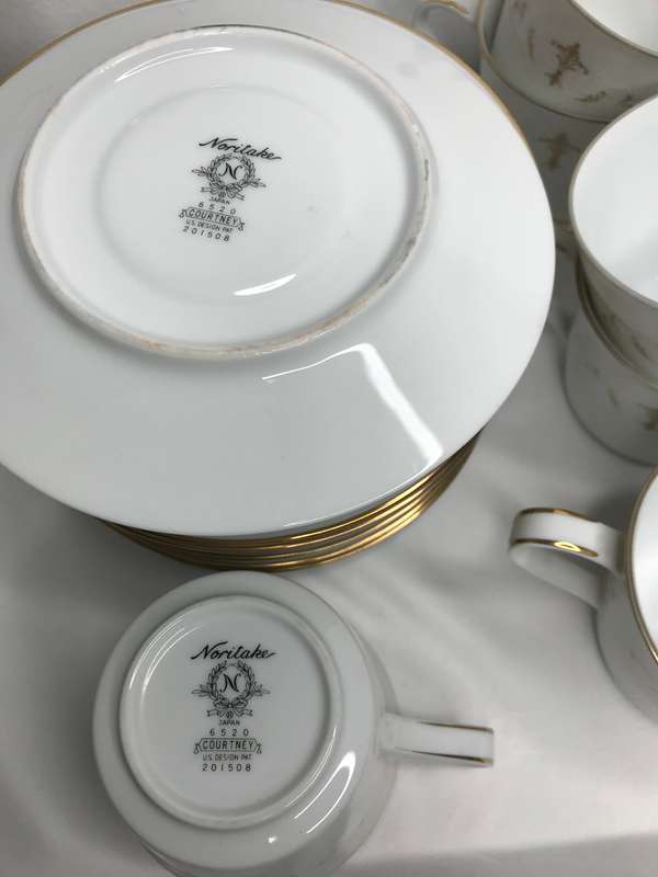 Noritake 6520 Tea set 12 cups and 12 sauces with milk and sugar jar
