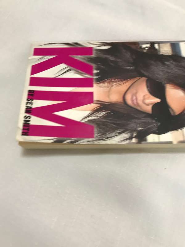 Kim Kardashian by Sean Smith