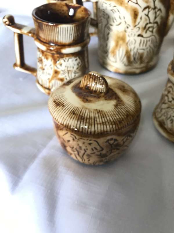 CRESCENT WARE CERAMIC 8 PIECE SET 964 AFRICAN SAFARI PRINT