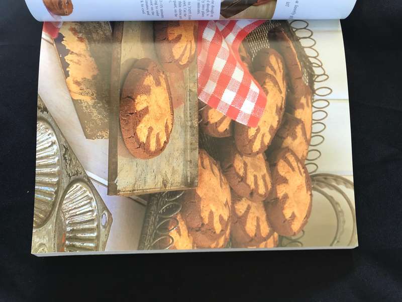 The Great Big Cookie Book: Over 200 Recipes for Cookies, Brownies, Scones, Bars and Biscuit hardcove