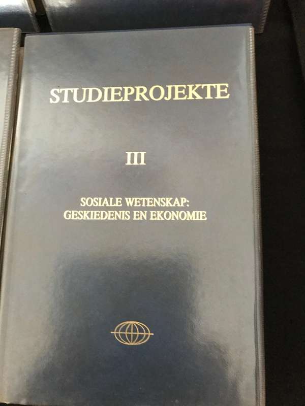 Studieprojekte Deel 1-4 Dr C.F Albertyn