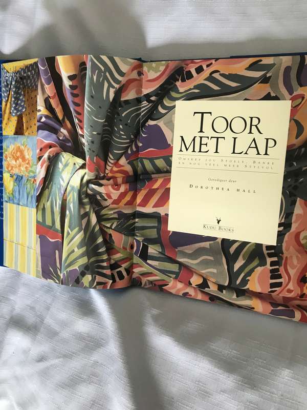 Toor met lap omskep jou stoele,banke en nog veel meer stylvol Dorothea Hall